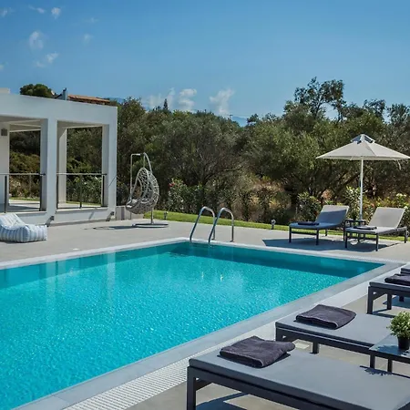 Elegant 3 Bedrooms Julieta Private Pool Sea Views Kefalonia * سفوروناتا