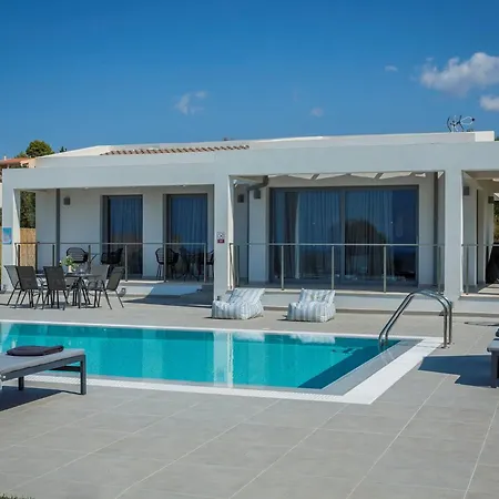 Elegant 3 Bedrooms Julieta Private Pool Sea Views Kefalonia فيلة