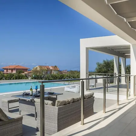 Elegant 3 Bedrooms Julieta Private Pool Sea Views Kefalonia