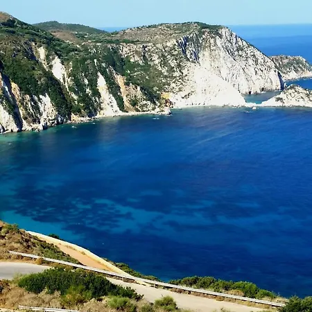 Elegant 3 Bedrooms Julieta Private Pool Sea Views Kefalonia سفوروناتا
